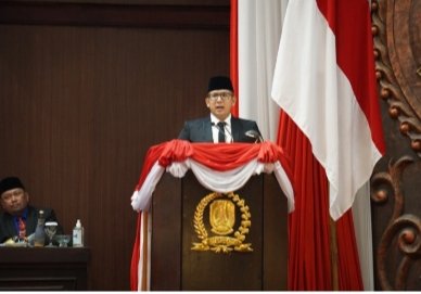 Khofifah-Emil Paparkan Visi Jatim 2025-2030 di Paripurna DPRD, Fokus Infrastruktur hingga Digitalisasi Ekonomi