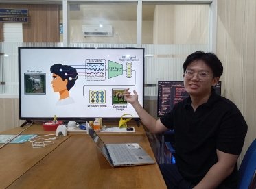Membaca Pikiran Lewat Sinyal Otak: Inovasi EEG Karya Alumni ITS Buka Era Baru Visualisasi Ingatan
