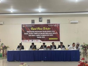 Komisi Pemilihan Umum (KPU) Kabupaten Buru Secara Resmi Gelar Rapat Pleno Penetapan Calon Bupati dan Wakil Bupati Buru